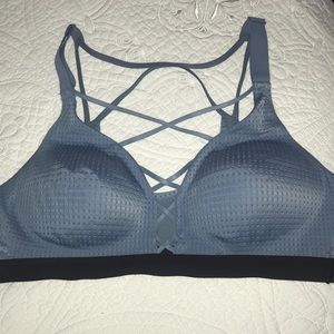 Victoria’s Secret Criss Cross Sport Bra Size 36B